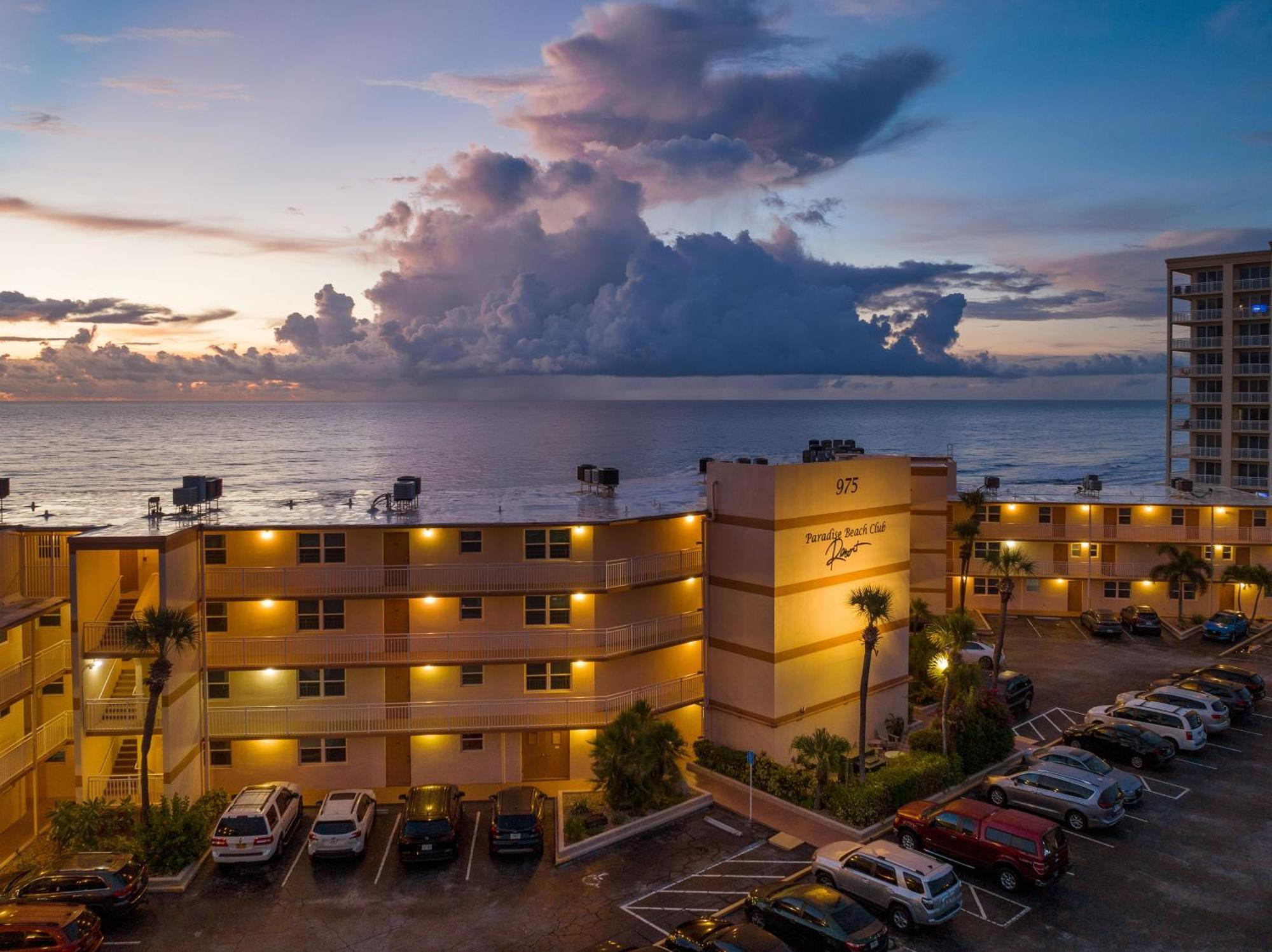 Paradise Beach Club - Ground Floor & Townhouses Satellite Beach Exterior foto